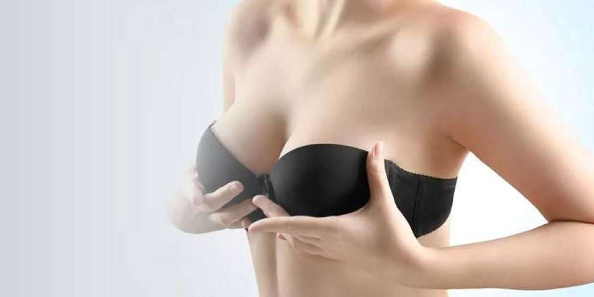 What is the Right Age to Have a Breast Augmentation Performed?