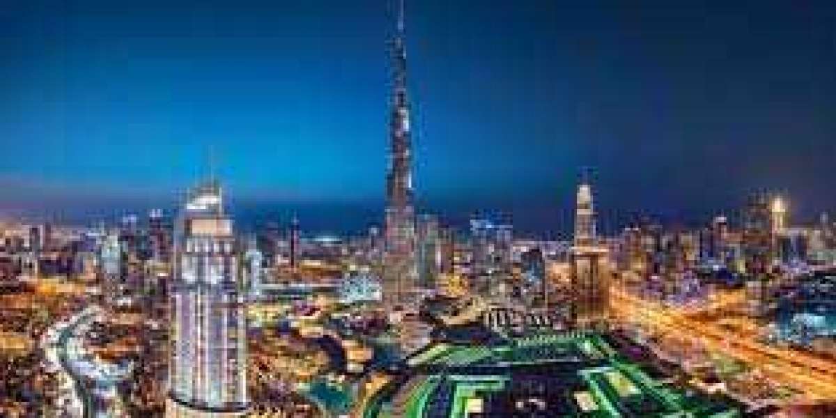 Captivating Skyscrapers and Chic Boutiques: Downtown Dubai's Allure