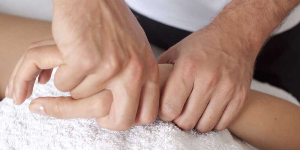 Tips for Dealing with Hand and Wrist Pain