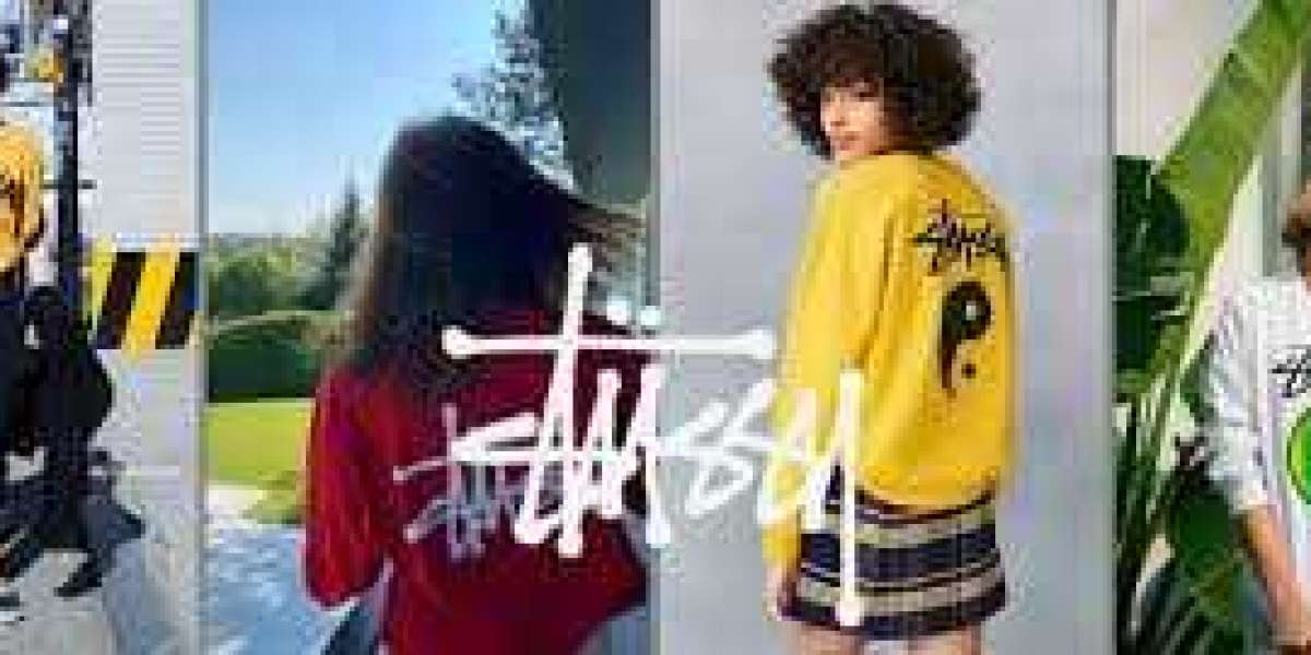 Effortlessly Cool: Why Everyone’s Talking About the Stussy Hoodie